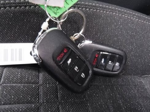 Used 2023 Honda HR-V LX image 34