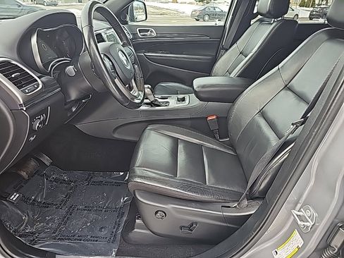 Certified 2020 Jeep Grand Cherokee Limited w/ Premium Lighting Group image 16