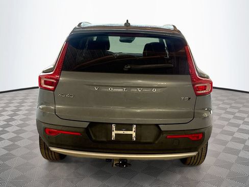 Used 2021 Volvo XC40 T5 Momentum w/ Protection Package Premier AWD/4WD image 7