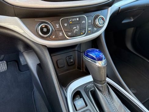 Used 2018 Chevrolet Volt LT w/ LT Driver Confidence Package FWD image 19