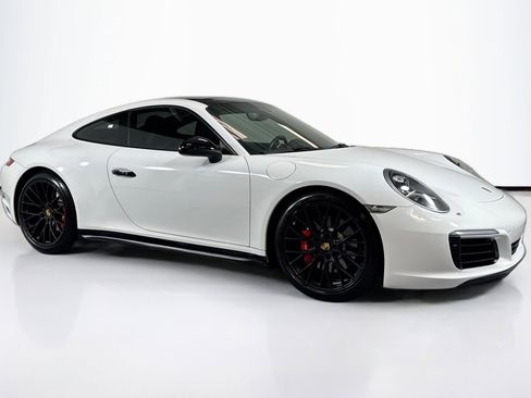 Used 2017 Porsche 911 Carrera 4S image 3