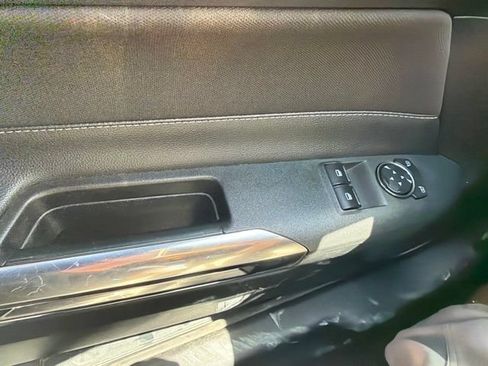 Used 2019 Ford Mustang Coupe w/ Black Accent Package RWD image 11
