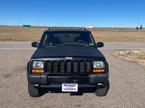 Used 2000 Jeep Cherokee Sport image 9