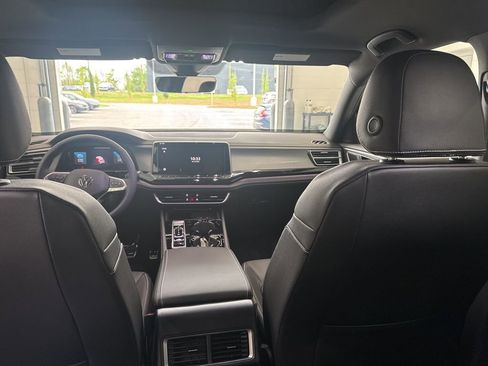 New 2026 Volkswagen Atlas Cross Sport SEL R-Line AWD/4WD image 18