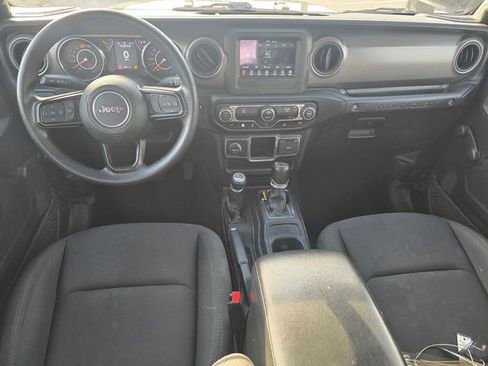 Used 2022 Jeep Wrangler Unlimited Sport AWD/4WD image 16
