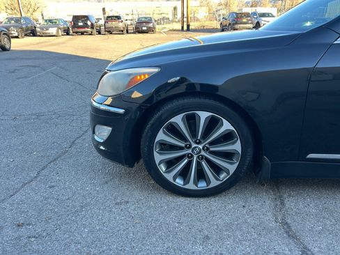 Used 2013 Hyundai Genesis 5.0 R-Spec image 11