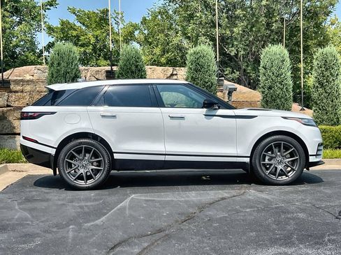 Certified 2023 Land Rover Range Rover Velar R-Dynamic S AWD/4WD image 6