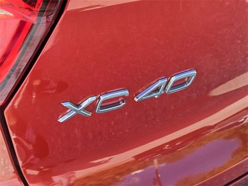 Certified 2023 Volvo XC40 B5 Plus w/ Protection Package Premier image 14