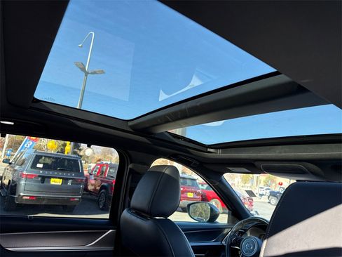 Used 2025 MAZDA CX-90 3.3 Turbo w/ Premium Plus Pkg image 13