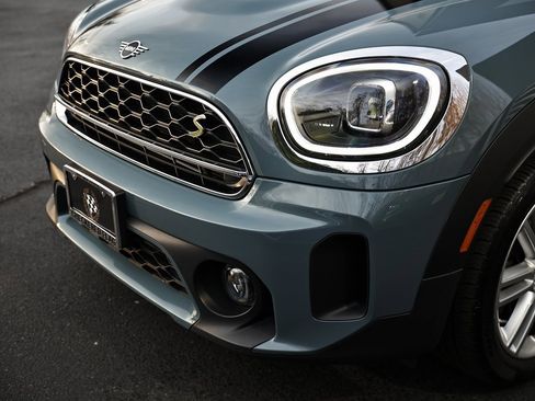 Used 2023 MINI Cooper Countryman SE w/ Signature Upholstery Package image 13