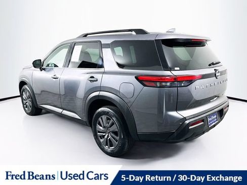 Used 2024 Nissan Pathfinder SV AWD/4WD image 6