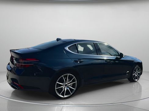 Used 2025 Genesis G70 2.5T image 29