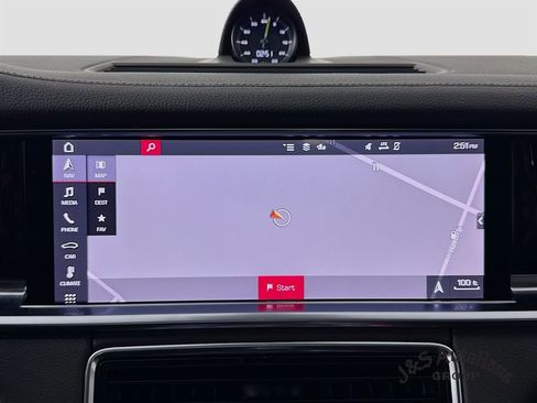 Used 2021 Porsche Panamera 4S image 18