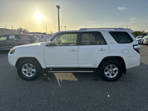 Used 2016 Toyota 4Runner SR5 RWD image 11