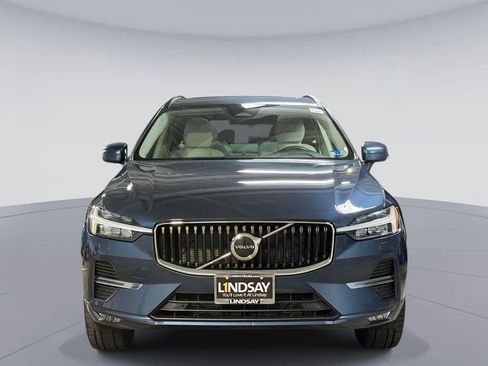 Used 2023 Volvo XC60 B5 Core w/ Climate Package FWD image 8