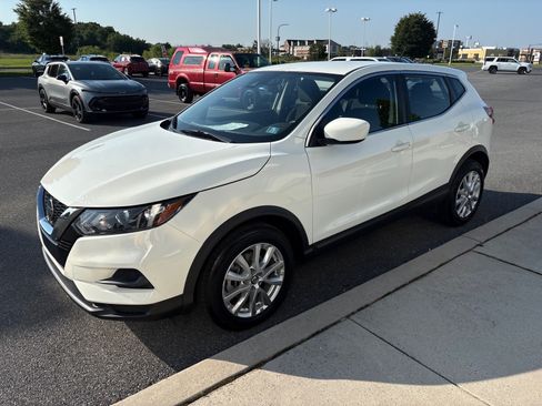 Used 2021 Nissan Rogue Sport S AWD/4WD image 2
