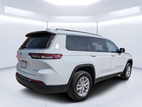 New 2026 Jeep Grand Cherokee L Laredo w/ Trailer Tow Package RWD image 4