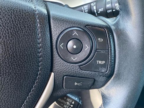 Used 2017 Toyota RAV4 Platinum w/ All Weather Liner Package AWD/4WD image 16