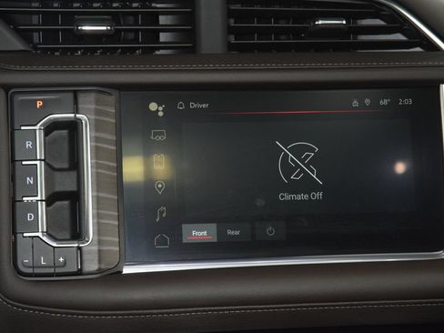 Used 2024 GMC Yukon XL Denali AWD/4WD image 33