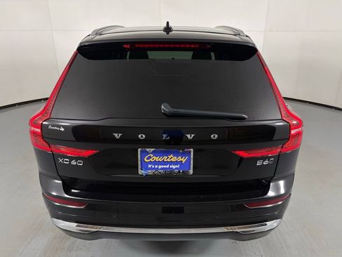 Used 2022 Volvo XC60 B6 Inscription w/ Advanced Package image 7