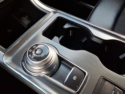 Certified 2024 Ford Edge ST-Line image 18