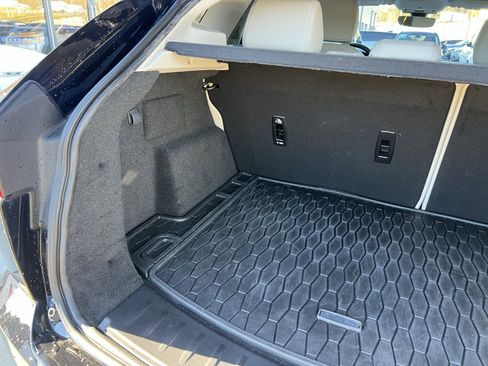 Used 2020 Jaguar E-PACE image 35