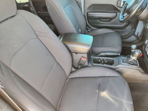 Used 2023 Jeep Wrangler Unlimited w/ Cold Weather Group image 24