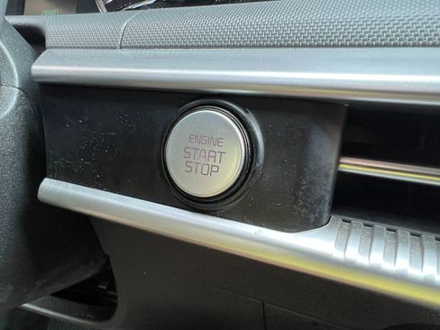 Used 2022 Kia K5 GT-Line image 41