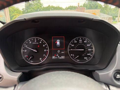 Used 2024 Subaru Crosstrek 2.5i Limited w/ Crosstrek Mirror Package AWD/4WD image 7