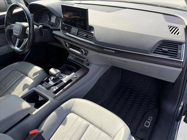 Used 2023 Audi Q5 2.0T Premium w/ Convenience Package AWD/4WD image 15
