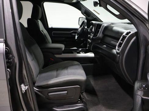 Used 2022 RAM 1500 Big Horn image 4