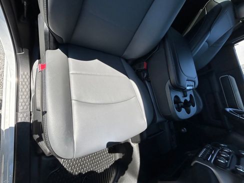 Used 2022 RAM 2500 Tradesman image 22