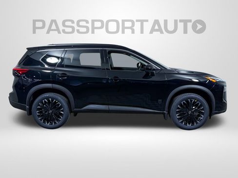 New 2026 Nissan Rogue Dark Armor image 4
