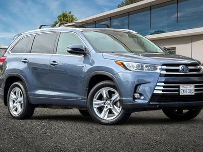 Used 2017 Toyota Highlander Limited