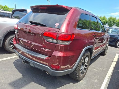 Used 2019 Jeep Grand Cherokee Trailhawk AWD/4WD image 4