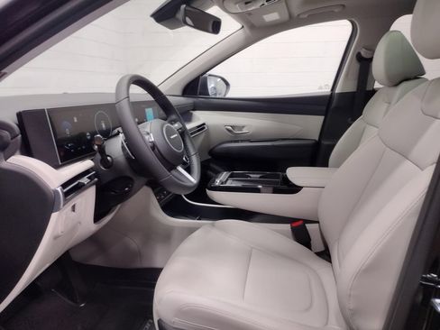 Used 2025 Hyundai Tucson SEL AWD/4WD image 24