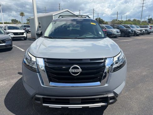 Used 2024 Nissan Pathfinder Platinum w/ Cargo Package FWD image 2