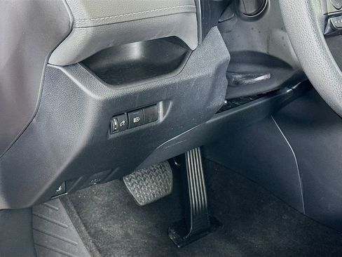 Certified 2023 Toyota RAV4 LE AWD/4WD image 10