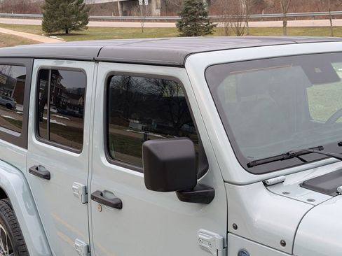 Used 2024 Jeep Wrangler Unlimited w/ Convenience Group image 17