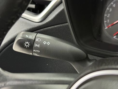 Used 2022 Toyota Corolla Cross LE FWD image 13