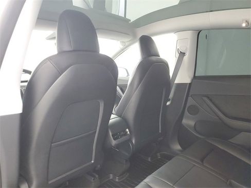 Used 2022 Tesla Model Y Performance image 13
