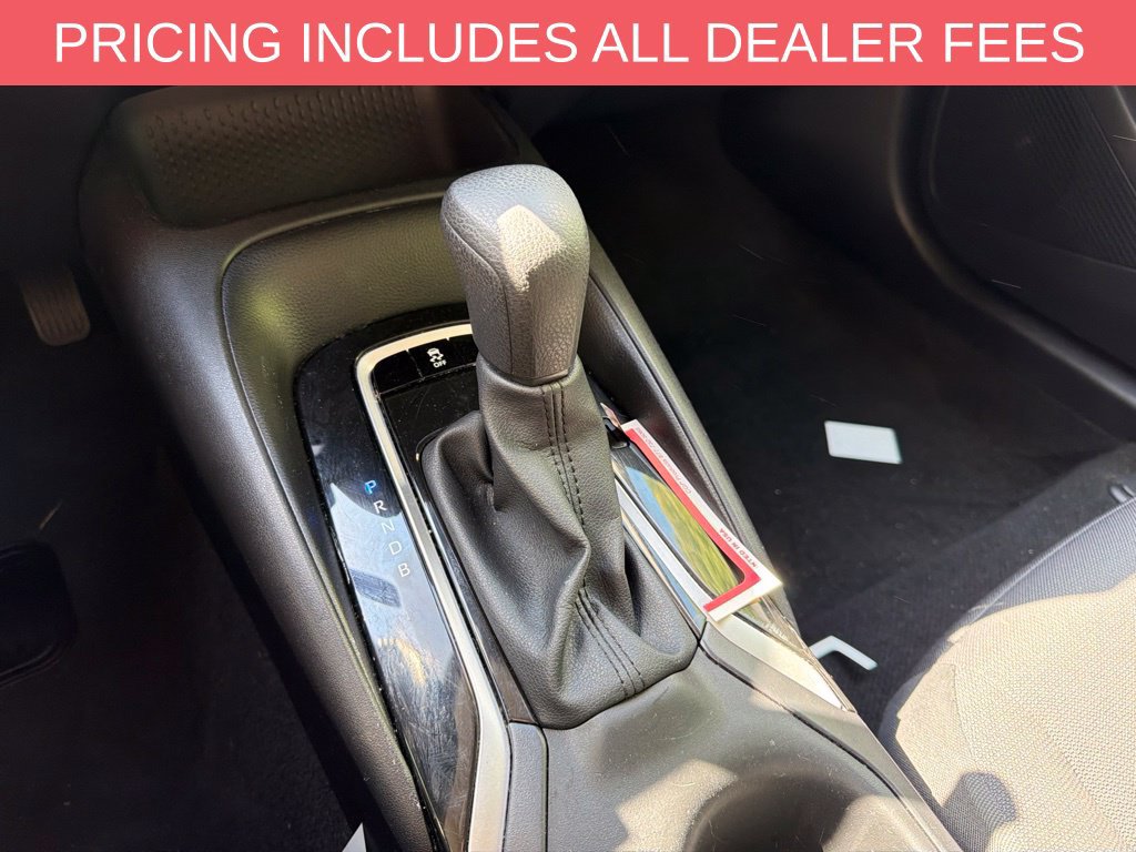 Used 2025 Toyota Corolla LE FWD image 13