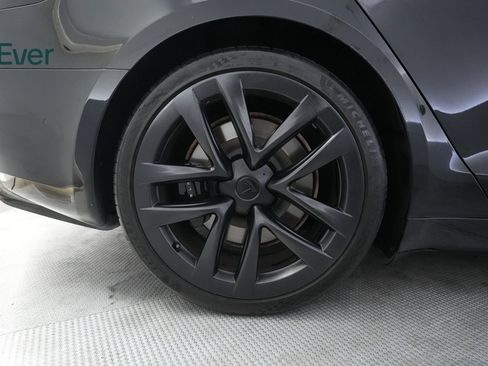 Used 2022 Tesla Model S AWD/4WD image 22