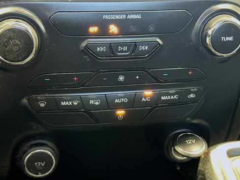 Used 2020 Ford Ranger XLT w/ Equipment Group 301A Mid image 10