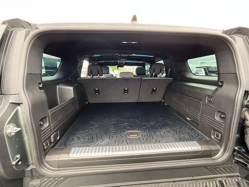 Used 2024 GMC Hummer EV 3X AWD/4WD image 10