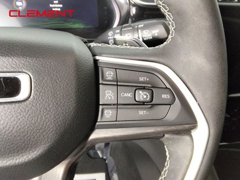 Used 2022 Jeep Grand Cherokee Limited 4xe AWD/4WD image 14