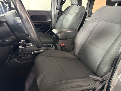 Used 2020 Jeep Wrangler Unlimited Sport S image 11