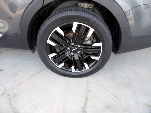 Used 2023 Kia Telluride SX Prestige AWD/4WD image 11