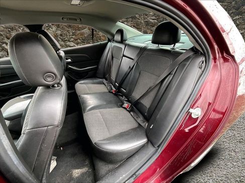 Used 2014 Chevrolet Malibu LT image 23
