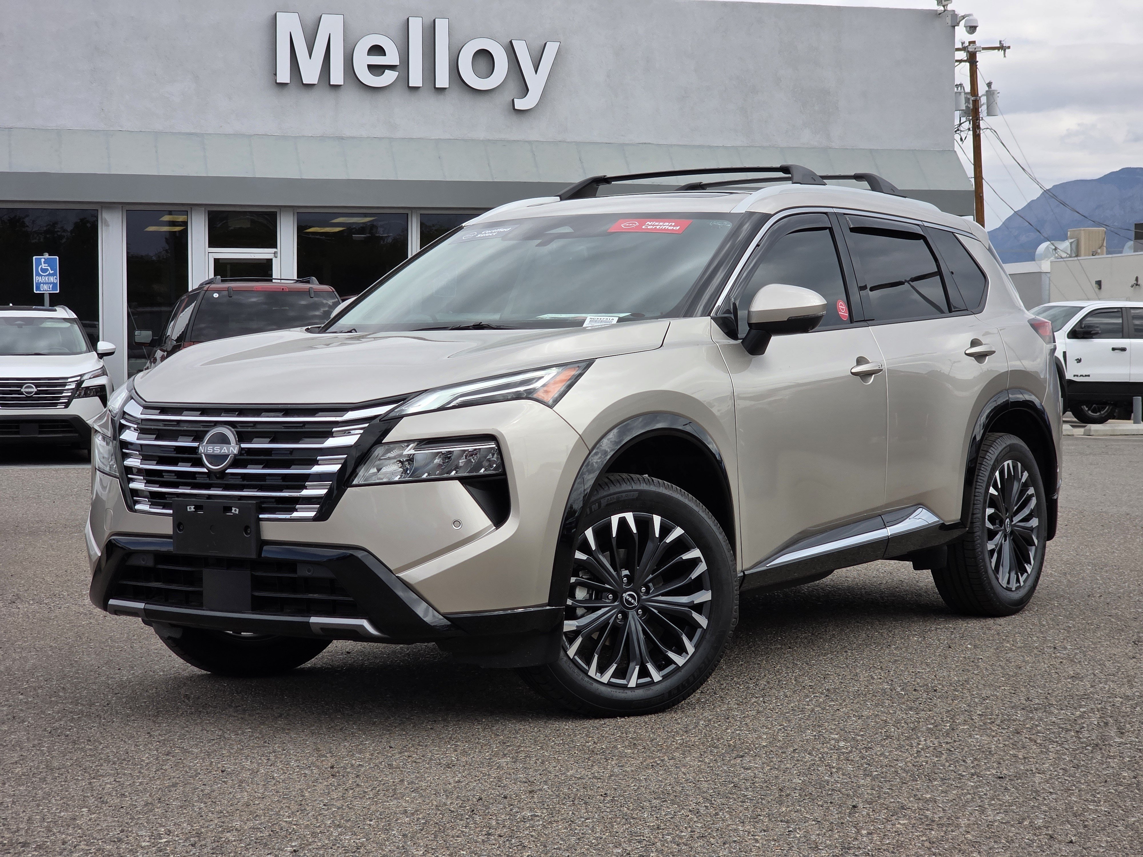 Certified 2026 Nissan Rogue Platinum w/ Platinum Premium Package AWD/4WD image 30